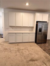 Building Photo - 4487 Sawyer Rdg St