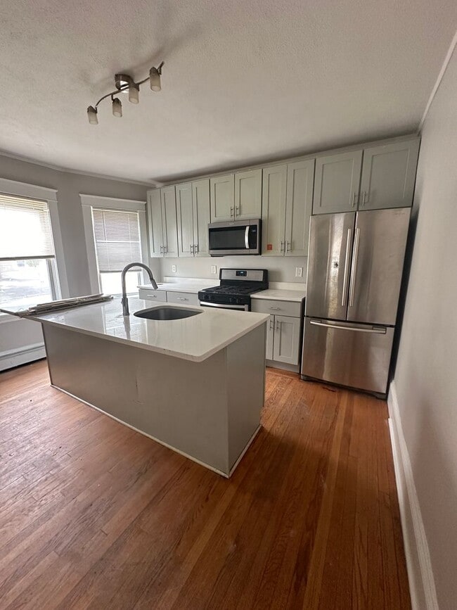 Photo - 701 Smith St Apartment