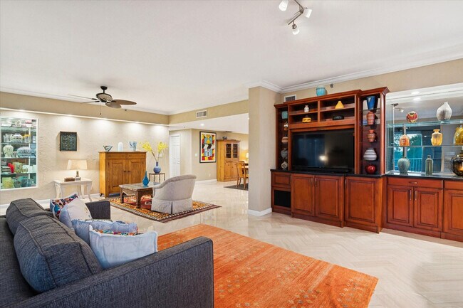 Foto del edificio - 4112 W Palm Aire Dr