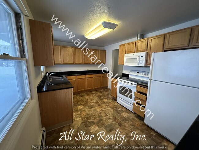 Building Photo - 8601 Laviento Drive