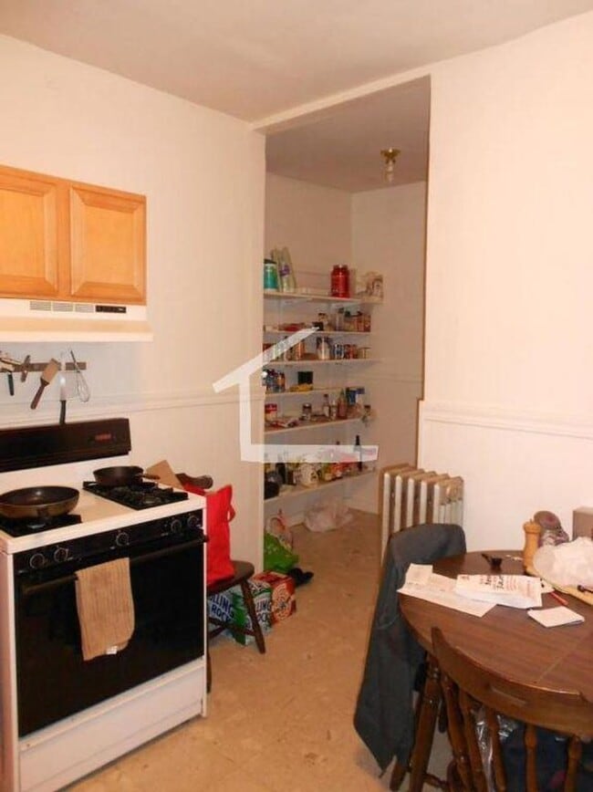 Building Photo - Allston 3bed / 1bath available September 2026 $3750