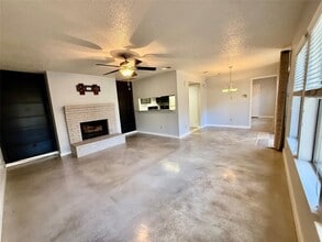 Building Photo - 7825 Beauregard Cir