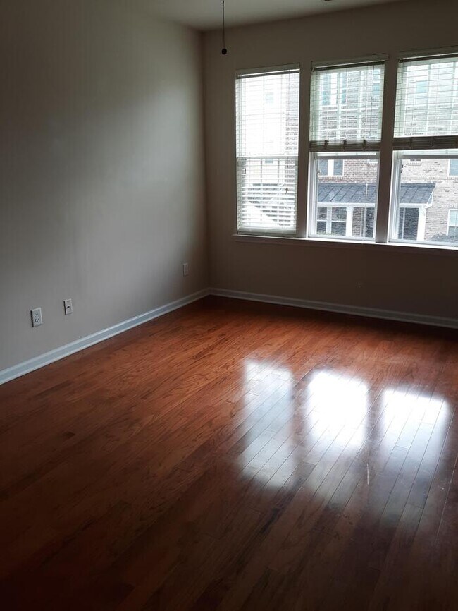 Foto del edificio - 305 Dove Cottage Ln