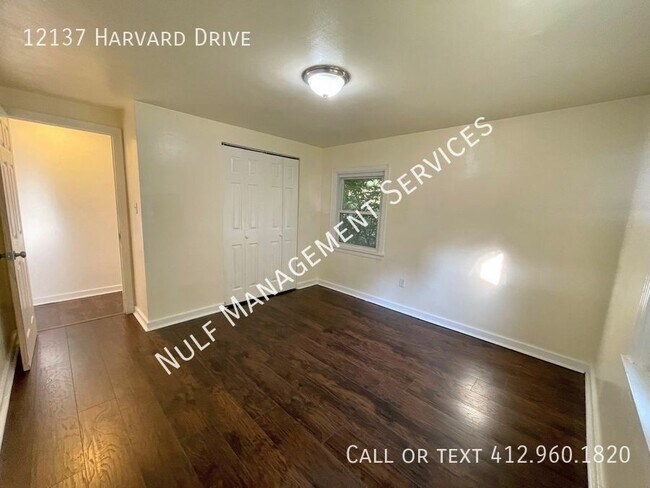 Building Photo - 3 Bed, 1 Bath House in Penn Hills