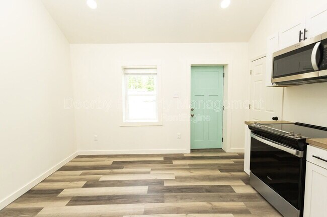 Foto del edificio - 5640 US-41