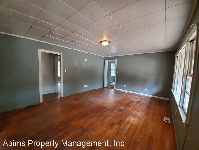 Building Photo - 3 br, 1 bath House - 4337 Butler Nursery Road
