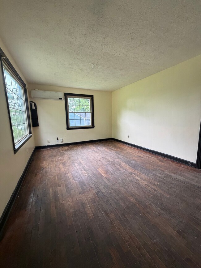 Foto del edificio - 1719 Luton St