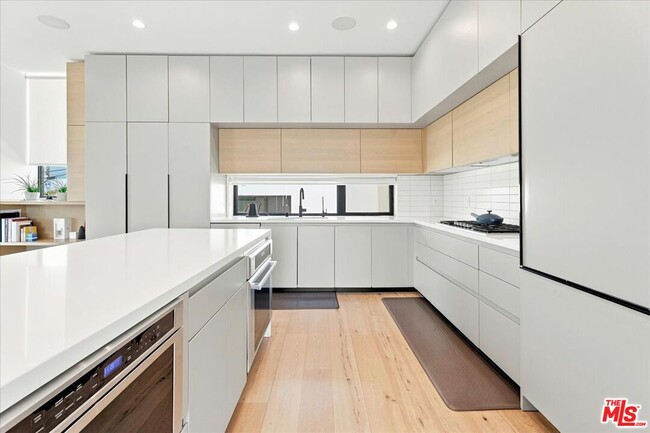 Building Photo - 6077 1/2 Horner St