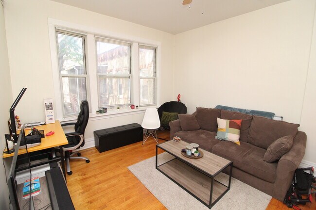 Foto del edificio - 1435 N Ashland Ave