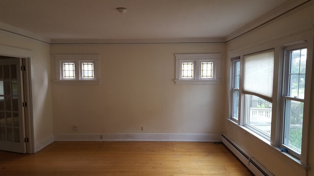 Sala de estar, foto 2 - 1909 E Kenwood Blvd
