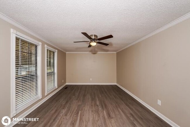 Building Photo - 5057 Oak Leaf Cir, Adamsville, AL 35005