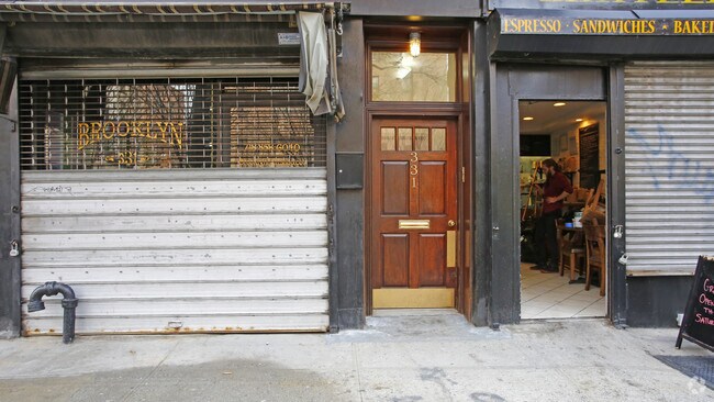 Building Photo - 331 Henry St