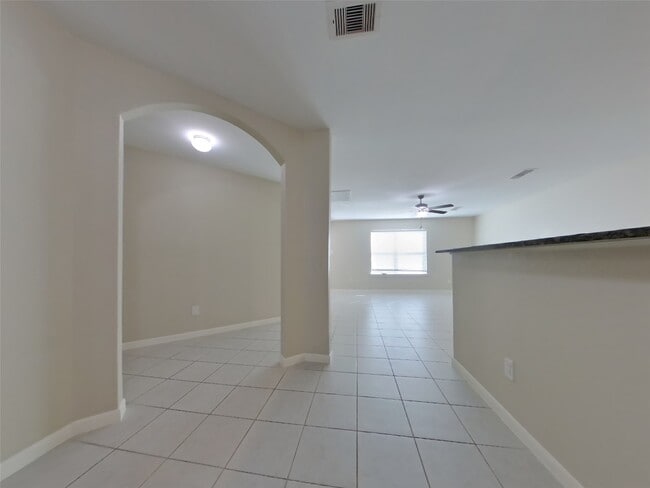 Building Photo - 316 Summer Horse Dr