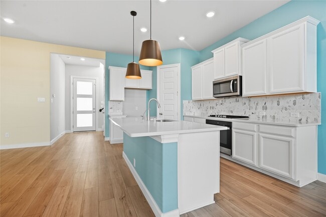 Building Photo - 719 Sandy Bay Ln