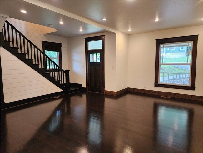 Foto del edificio - 523 S Clifford St