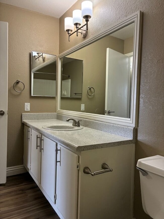 Interior Photo - Mandalay Bay Apartments