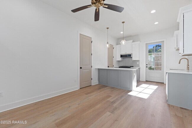 Foto del edificio - 210 Steiner Oaks