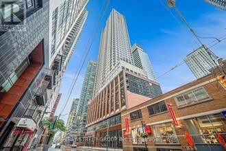 Building Photo - 400 King St W