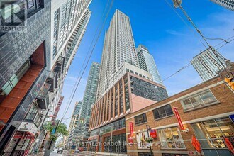 Building Photo - 400 King St W