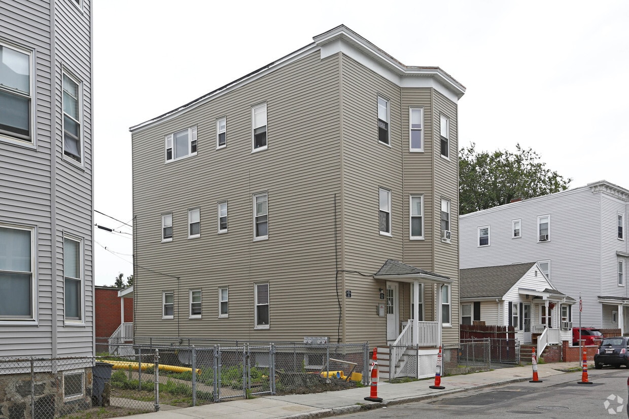 Building Photo - 101 Sydney St