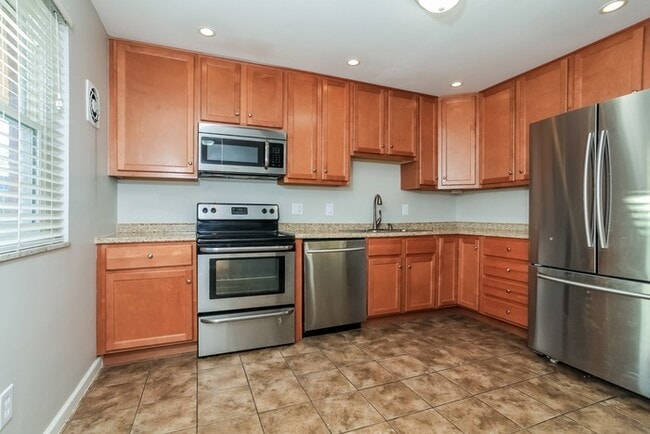 Building Photo - Cute 3 Bedroom Cincinnati Home