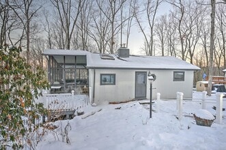 Building Photo - 413 Sunset Forest Dr