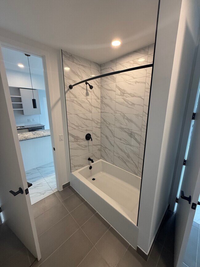 Foto del edificio - 2283 NE 173rd St