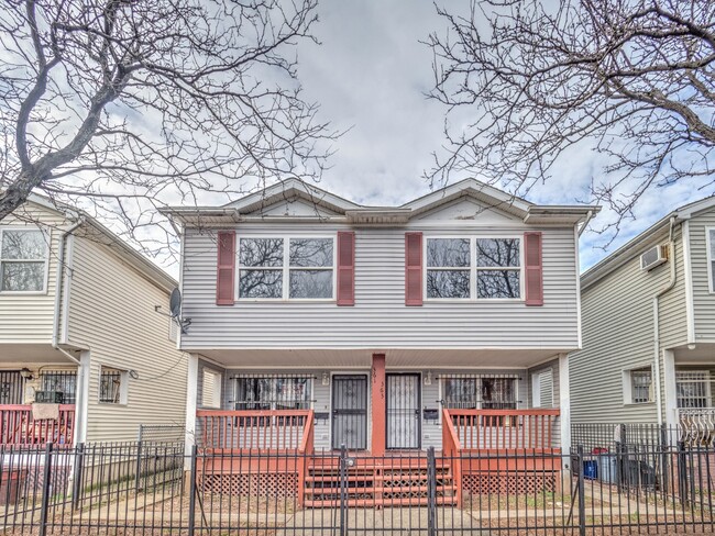 Foto del edificio - 361-363 Halladay St