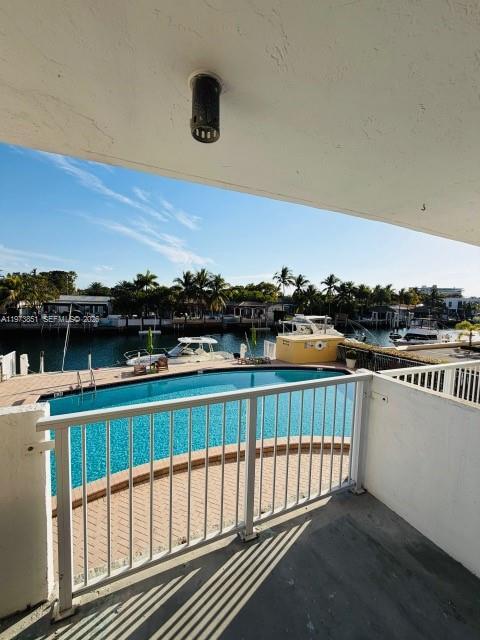 Foto del edificio - 2000 NE 135th St