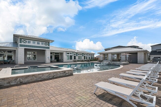 Building Photo - 3301 Gulf Fwy