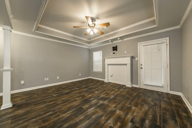 Building Photo - 31 Newcastle Dr