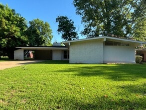 Building Photo - 2403 Arlington Pl