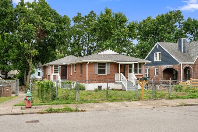 Foto del edificio - 1036 Seymour Ave