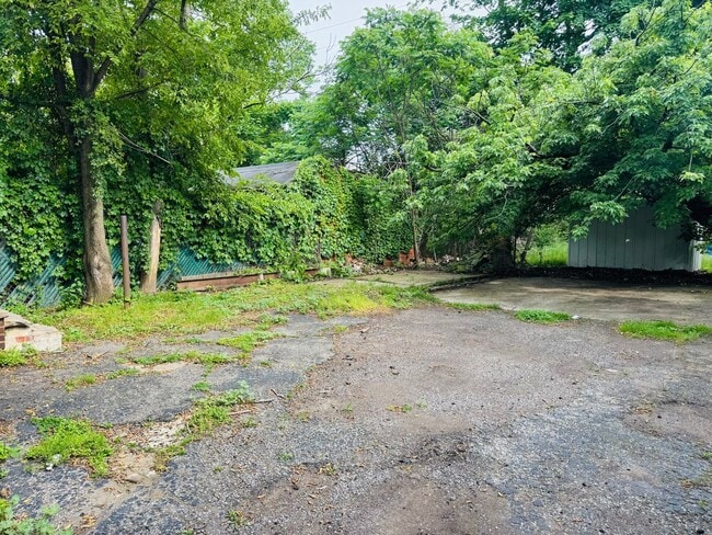 Building Photo - 10630 Kimberly Ave