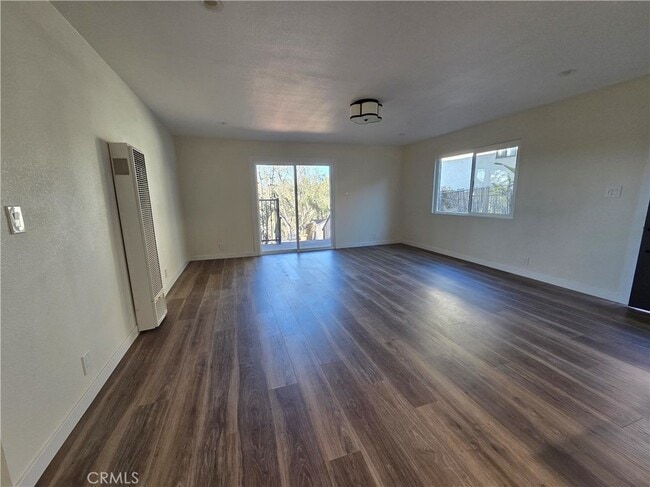 Foto del edificio - 3942 Manzanita Dr