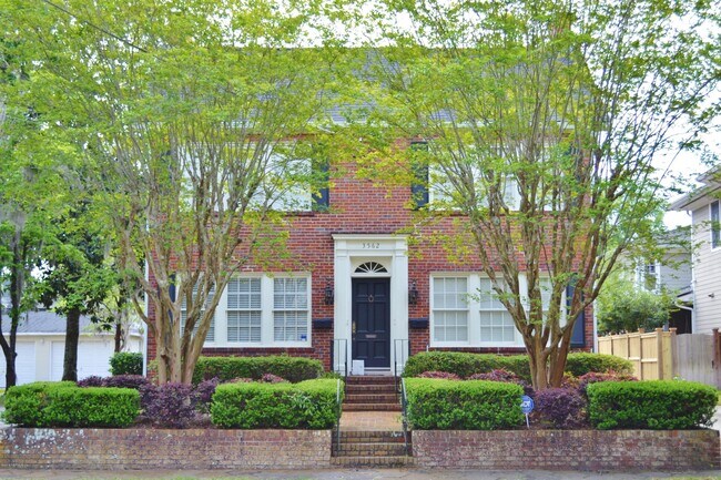 Building Photo - 3562 Pine St
