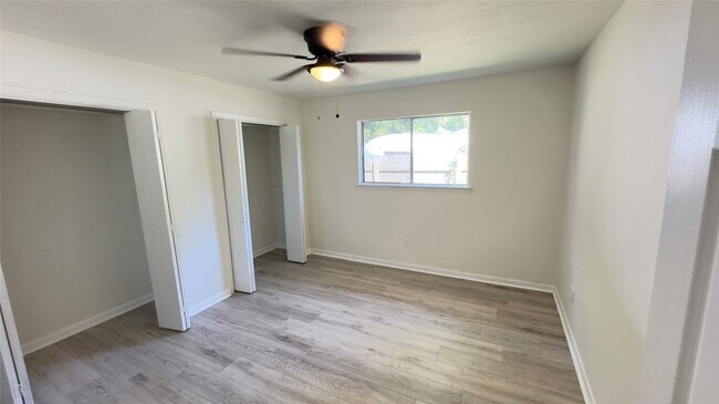 Foto del edificio - 829 Canfield St