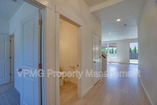 Foto del edificio - 935 SE 36th St