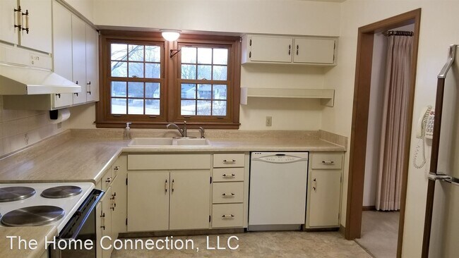 Foto del edificio - 3 br, 2 bath House - 3205 NE 47th Street