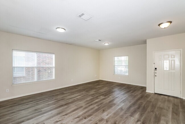 Foto del edificio - 2723 Durham Chase Ln