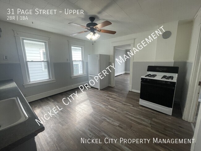 Building Photo - 31 Page St