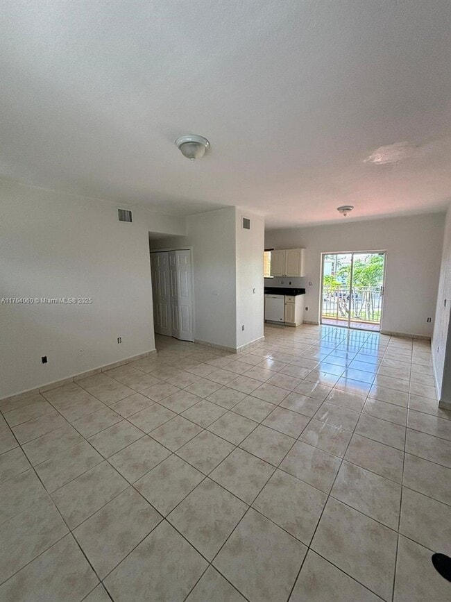 Building Photo - 7200 NW 174th Terrace