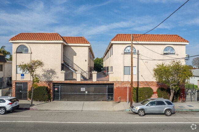 Building Photo - 1517 W Carson St