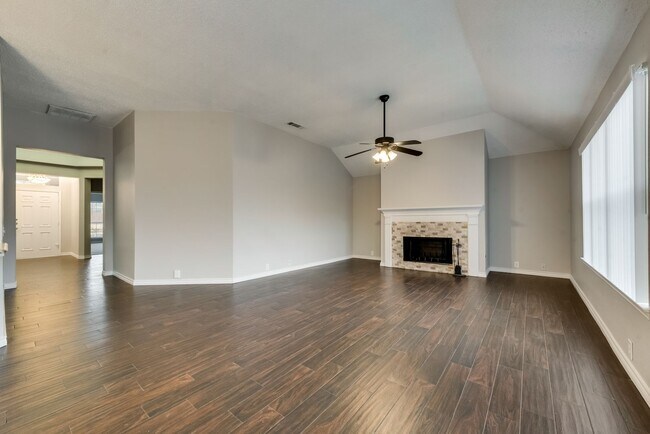 Building Photo - Beautiful custom Richardson Home!  Plano ISD