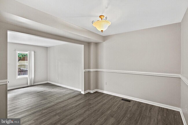 Foto del edificio - 6522 Quiet Hours Pl