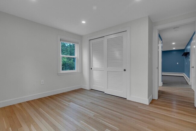 Foto del edificio - 104 Mishawum Rd