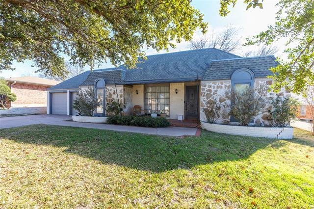 Foto del edificio - 825 Milford St