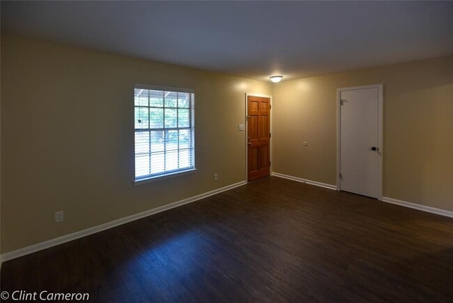 Building Photo - 8510 Dryfield Dr