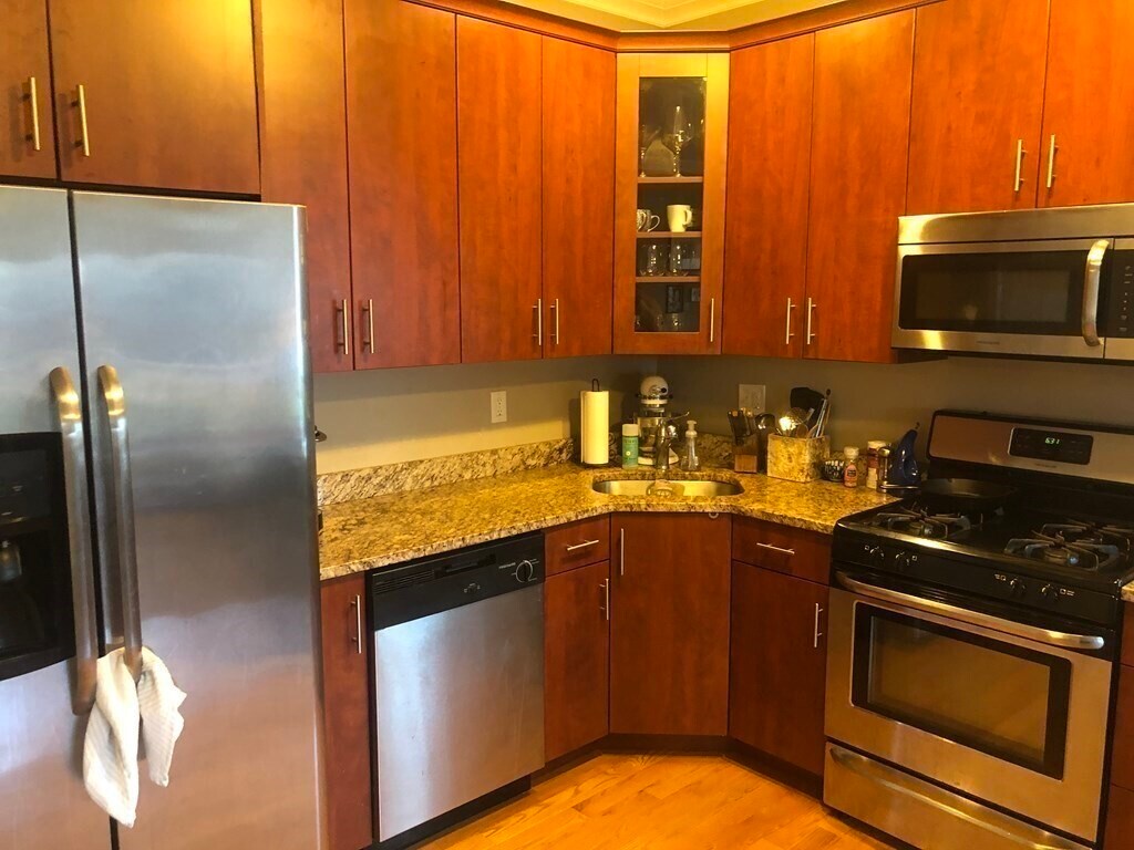 Foto del edificio - 122 W Broadway