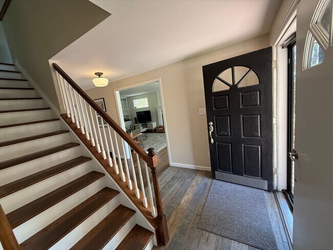 Foto del edificio - Beautifully Renovated Boulder Gem with Bac...